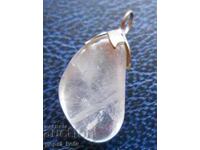 Medalion - pandantiv din cristal de stâncă