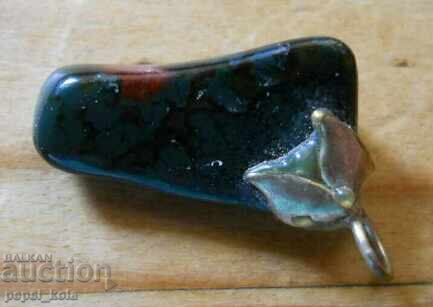 Медальон - висулка от хелиотроп с цена 4.00 лв. | € 2.05 Медальон - висулка от хелиотроп с цена 4.00 лв. | € 2.05