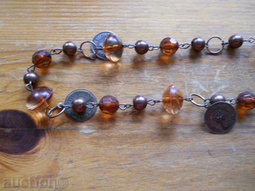 Παλιό κολιέ με τιμή 5.00 BGN | € 2.56 Παλιό κολιέ με τιμή 5.00 BGN | € 2.56