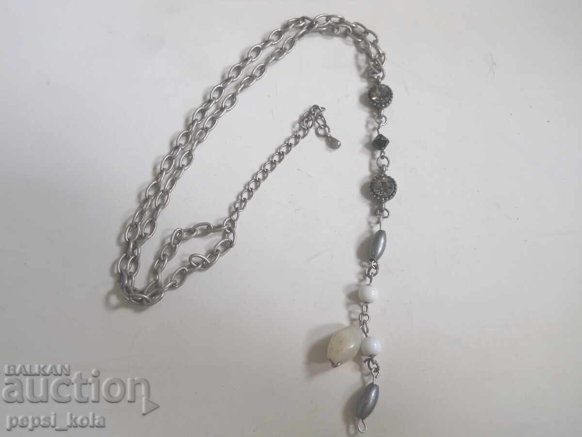 Necklace with pendants and beads