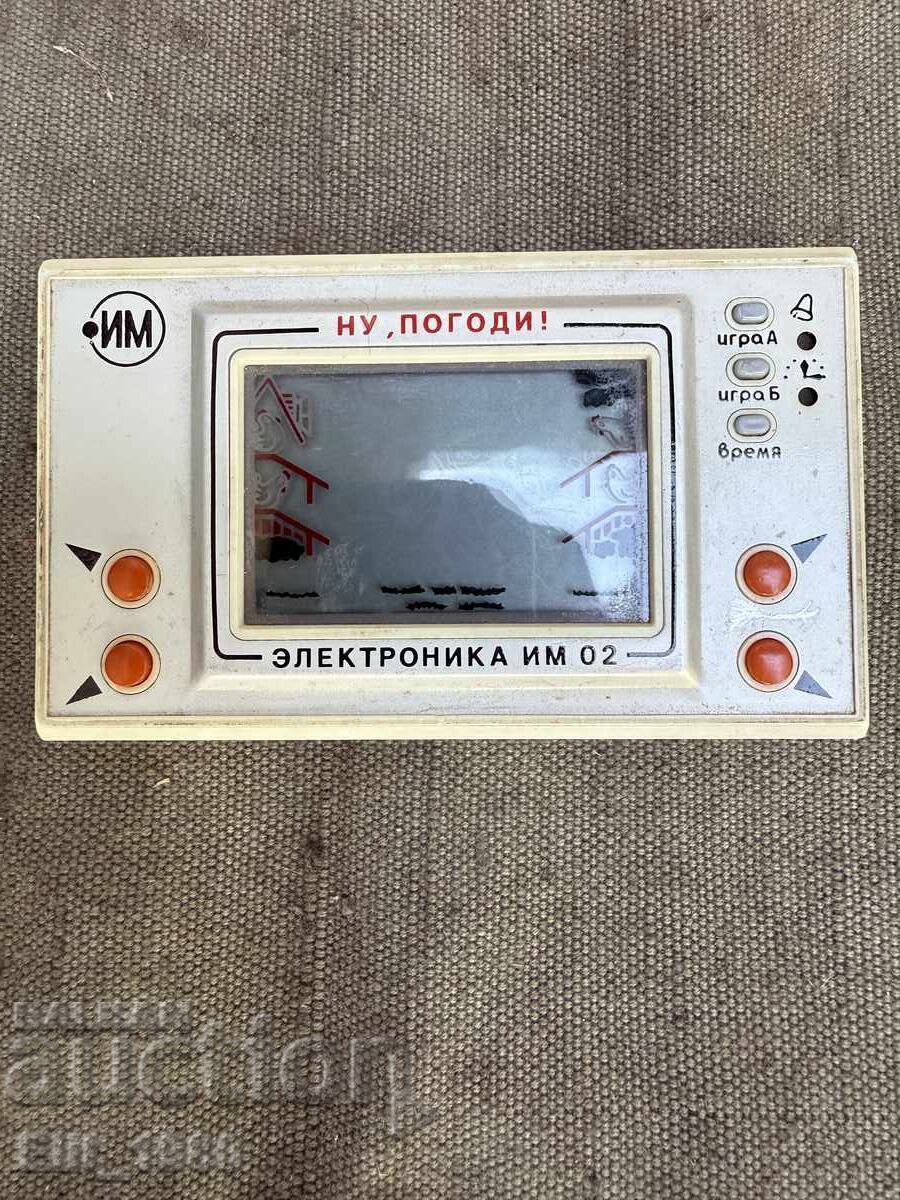 Joc electronic rusesc cu preț 85.00 BGN | € 43.46