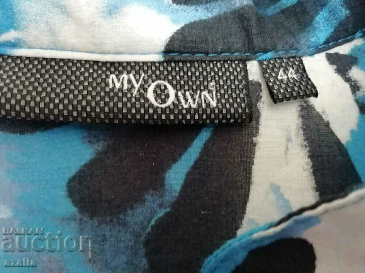 Παράδοση Τονίκ/φόρεμα παραλίας σε μπλε φλοράλ στάμπες Παράδοση Τονίκ/φόρεμα παραλίας σε μπλε φλοράλ στάμπες