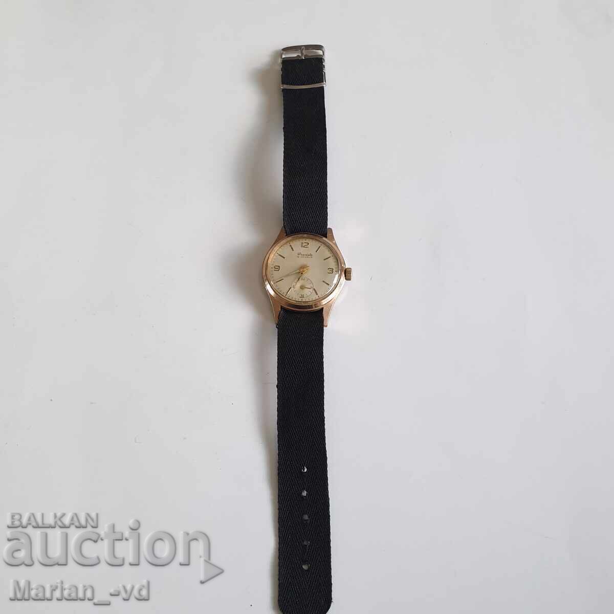 Ελβετικός επιχρυσωμένος ανδρικός ρολογιός με τιμή 70.00 BGN | € 35.79