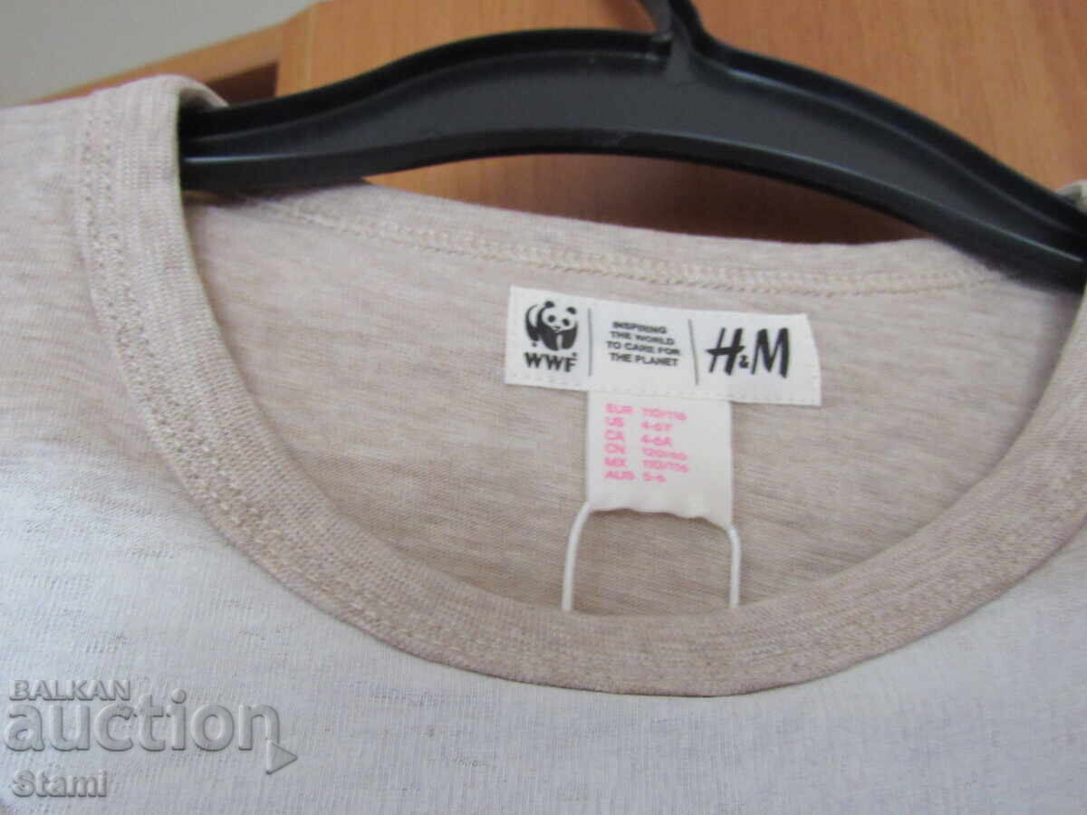 Licitație Bluză pentru fete H&M cu imprimeu de tigru spectaculos mărimea 110/116, n Licitație Bluză pentru fete H&M cu imprimeu de tigru spectaculos mărimea 110/116, n