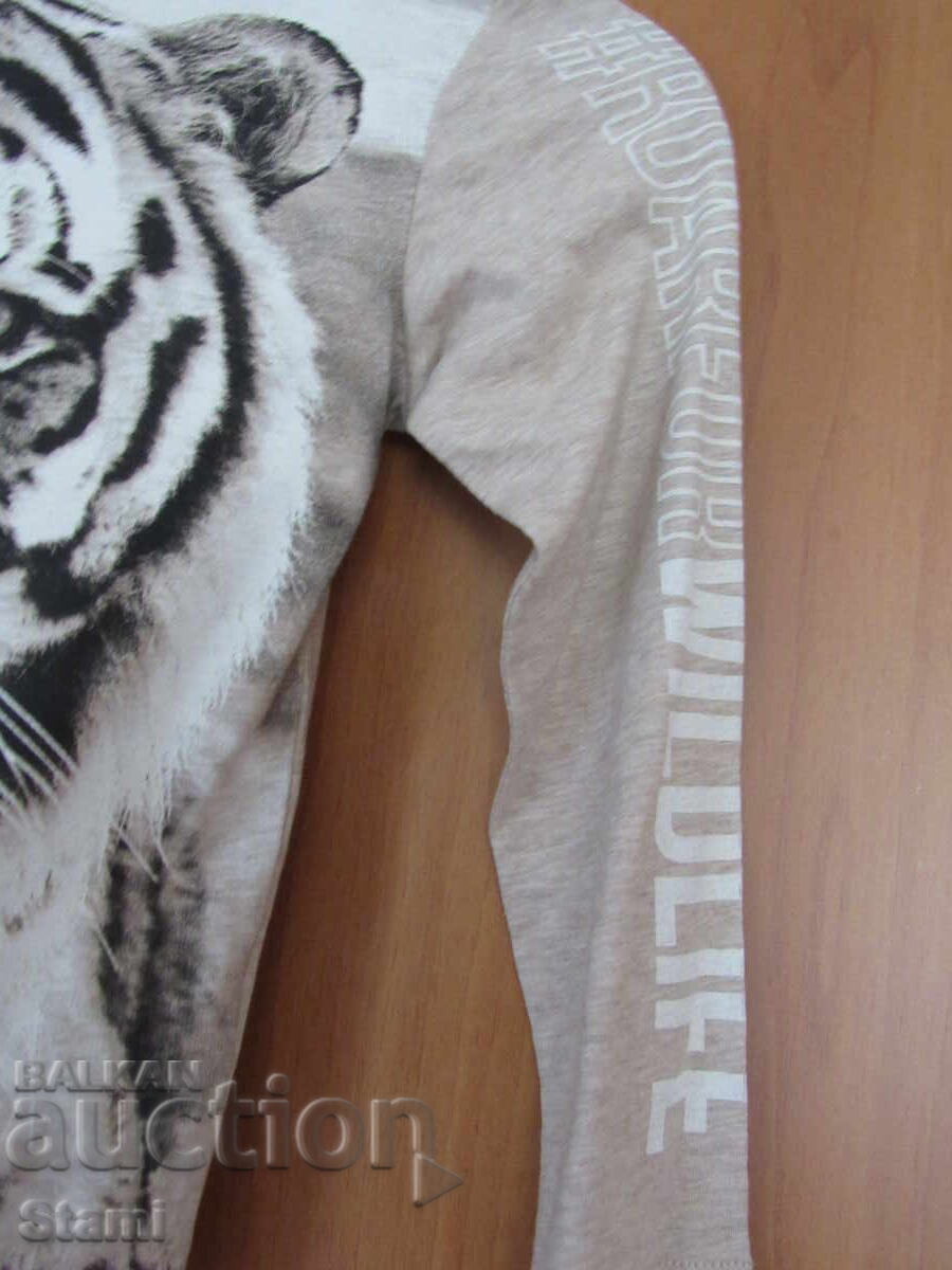 Bluză pentru fete H&M cu imprimeu de tigru spectaculos mărimea 110/116, n - 5 Bluză pentru fete H&M cu imprimeu de tigru spectaculos mărimea 110/116, n - 5