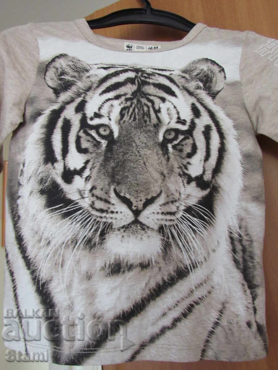 Bluză pentru fete H&M cu imprimeu de tigru spectaculos mărimea 110/116, n - 6 Bluză pentru fete H&M cu imprimeu de tigru spectaculos mărimea 110/116, n - 6