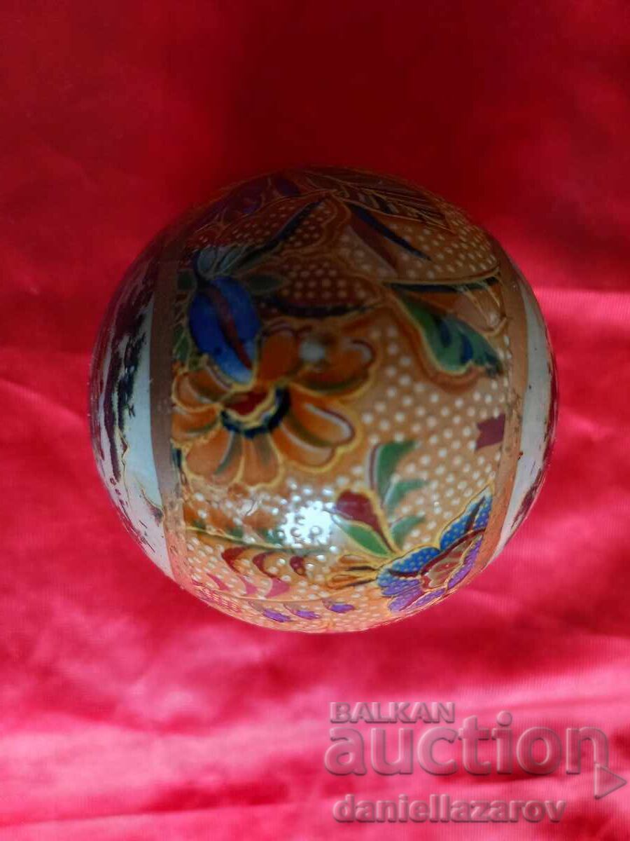 SATSUMA Old Hand-Painted Porcelain EGG - 5