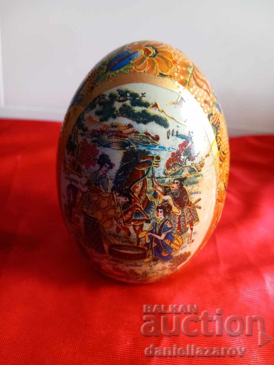 SATSUMA Old Hand-Painted Porcelain EGG