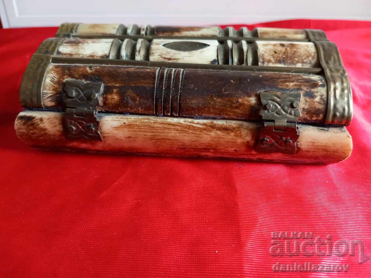 Large Jewelry Box from CAMEL Bone - 6