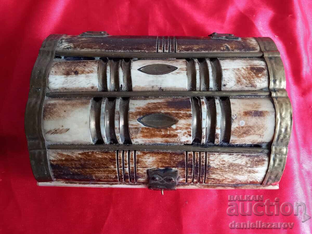 Large Jewelry Box from CAMEL Bone