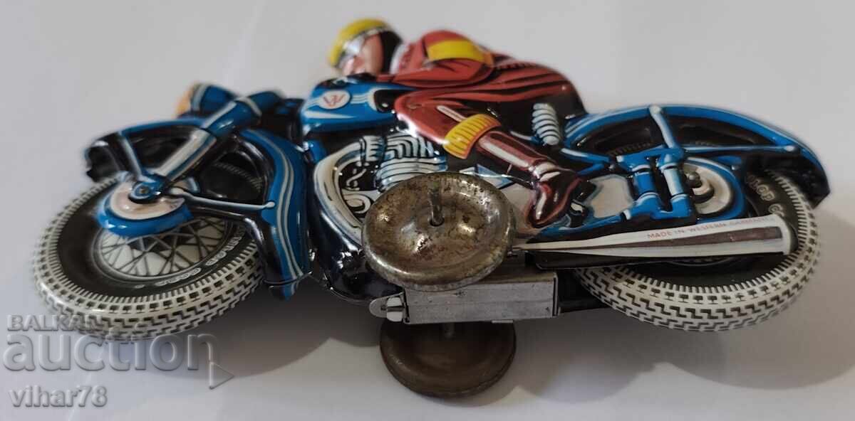 Auction  Metal motor