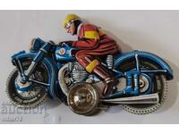 Метален  мотор