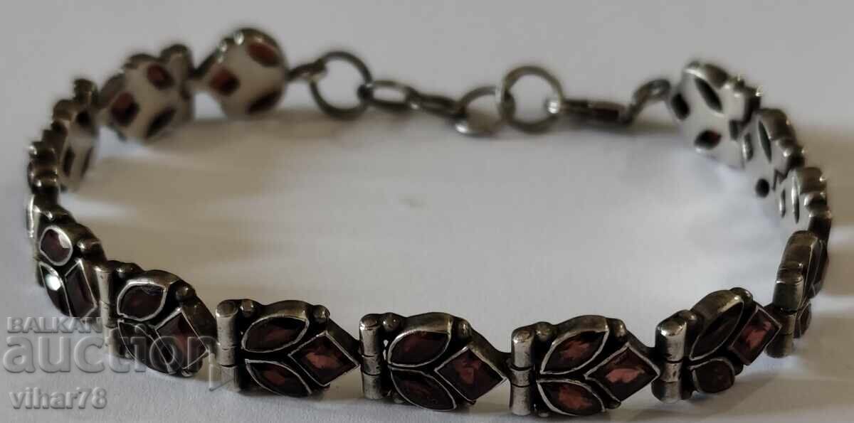 ασημένιο βραχιόλι με γρανάτη