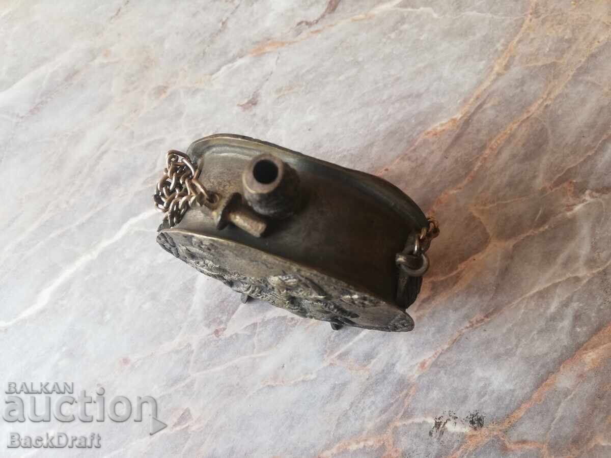 Old Embossed Powder Flask, cartridge belt, cartridge holder, pistol, rifle - 5 Old Embossed Powder Flask, cartridge belt, cartridge holder, pistol, rifle - 5