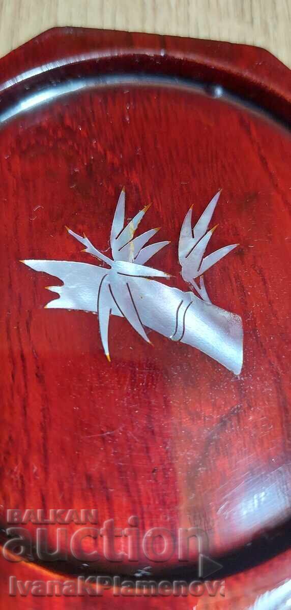 Delivery of Wooden coasters inlaid with mother-of-pearl for connoisseurs