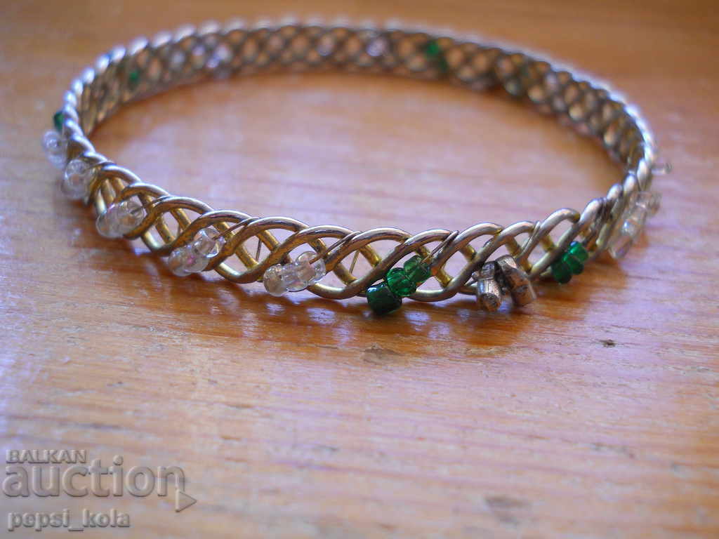 Метална гривна с камъни с цена 3.00 лв. | € 1.53 Метална гривна с камъни с цена 3.00 лв. | € 1.53