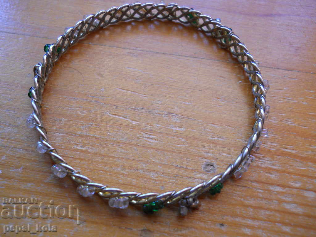 Аукцион Метална гривна с камъни Аукцион Метална гривна с камъни