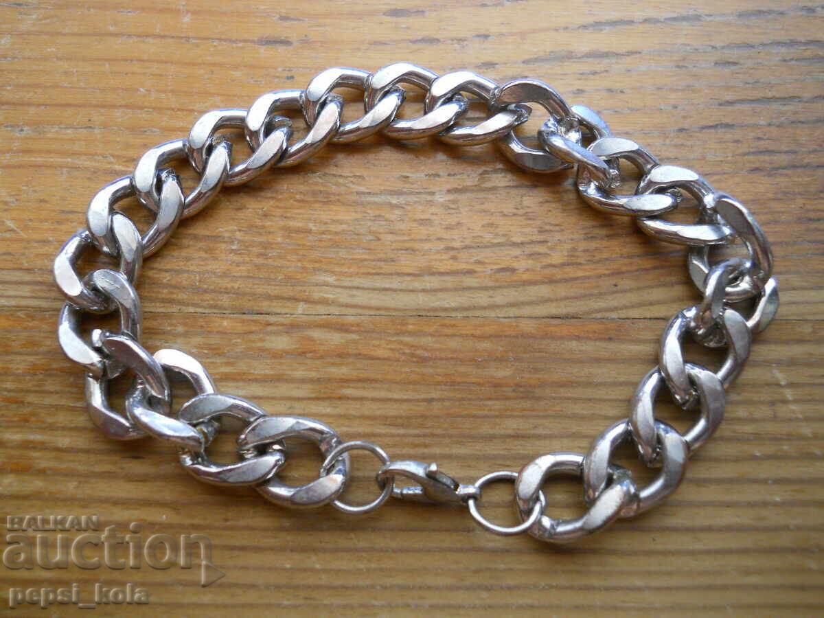Metal chain