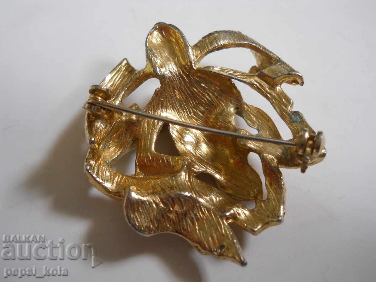 Стара брошка с цена 1.00 лв. | € 0.51