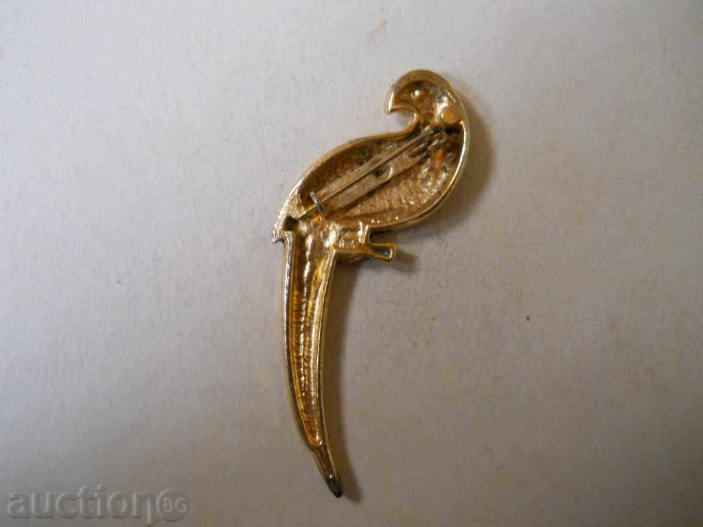 Παλιά χάλκινη καρφίτσα - παπαγάλος με τιμή 3.00 BGN | € 1.53 Παλιά χάλκινη καρφίτσα - παπαγάλος με τιμή 3.00 BGN | € 1.53