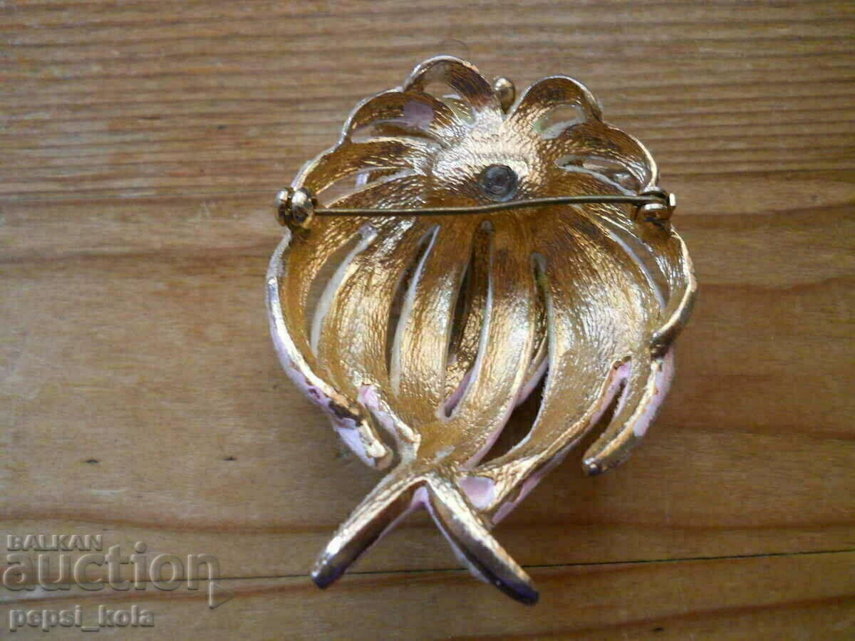 Παλιά καρφίτσα με τιμή € 2.50 | 4.89 BGN