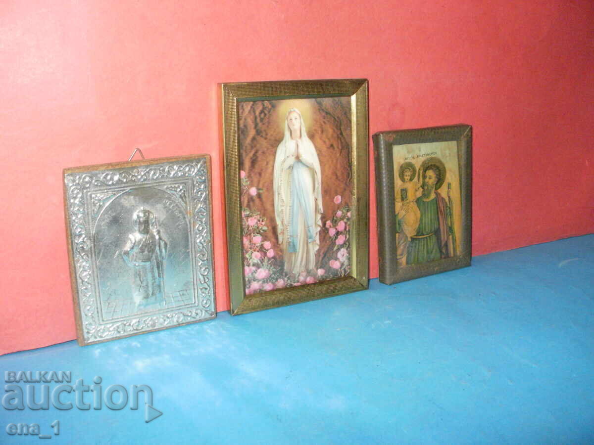 Лот от 3 иконки с различни изображения на светци с цена 6.99 лв. | € 3.57