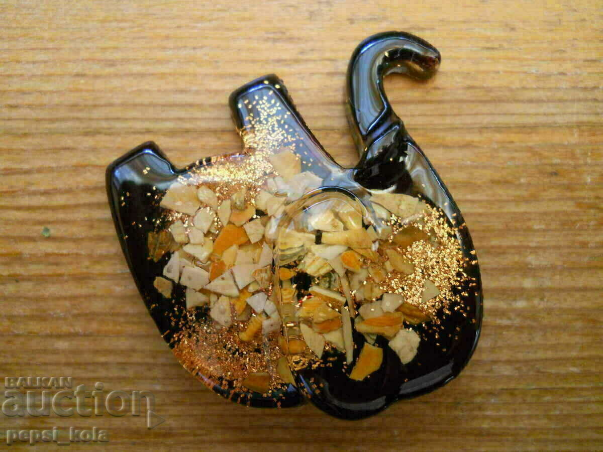 Broșă veche Broșă veche