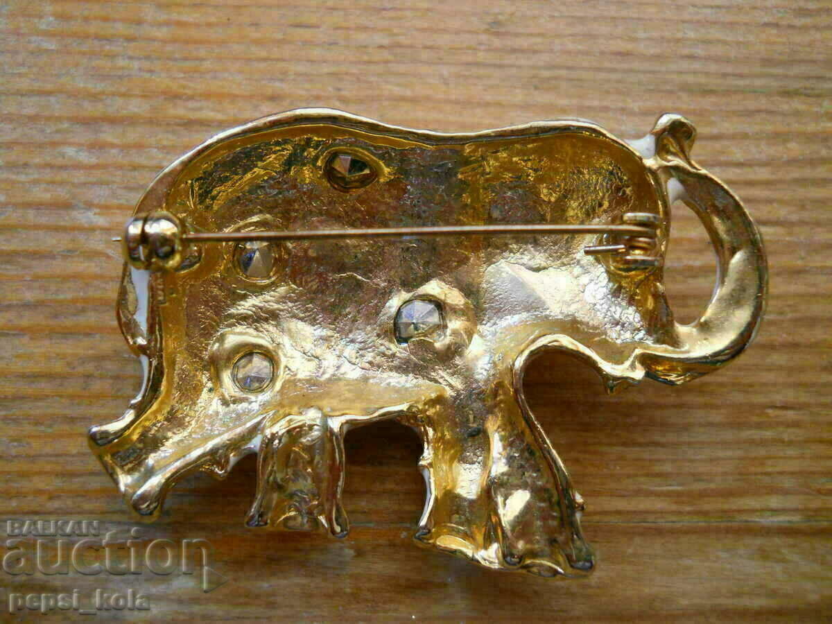 Παλιά καρφίτσα - ελέφαντας (σμάλτο) με τιμή 15.00 BGN | € 7.67