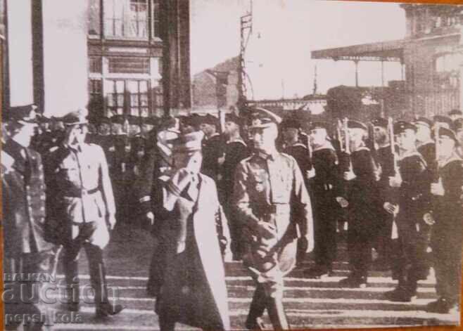 Φωτογραφία - Χίτλερ σε παρέλαση του Ναυτικού - Β' Παγκόσμιος Πόλεμος (αντίγραφο) Φωτογραφία - Χίτλερ σε παρέλαση του Ναυτικού - Β' Παγκόσμιος Πόλεμος (αντίγραφο)