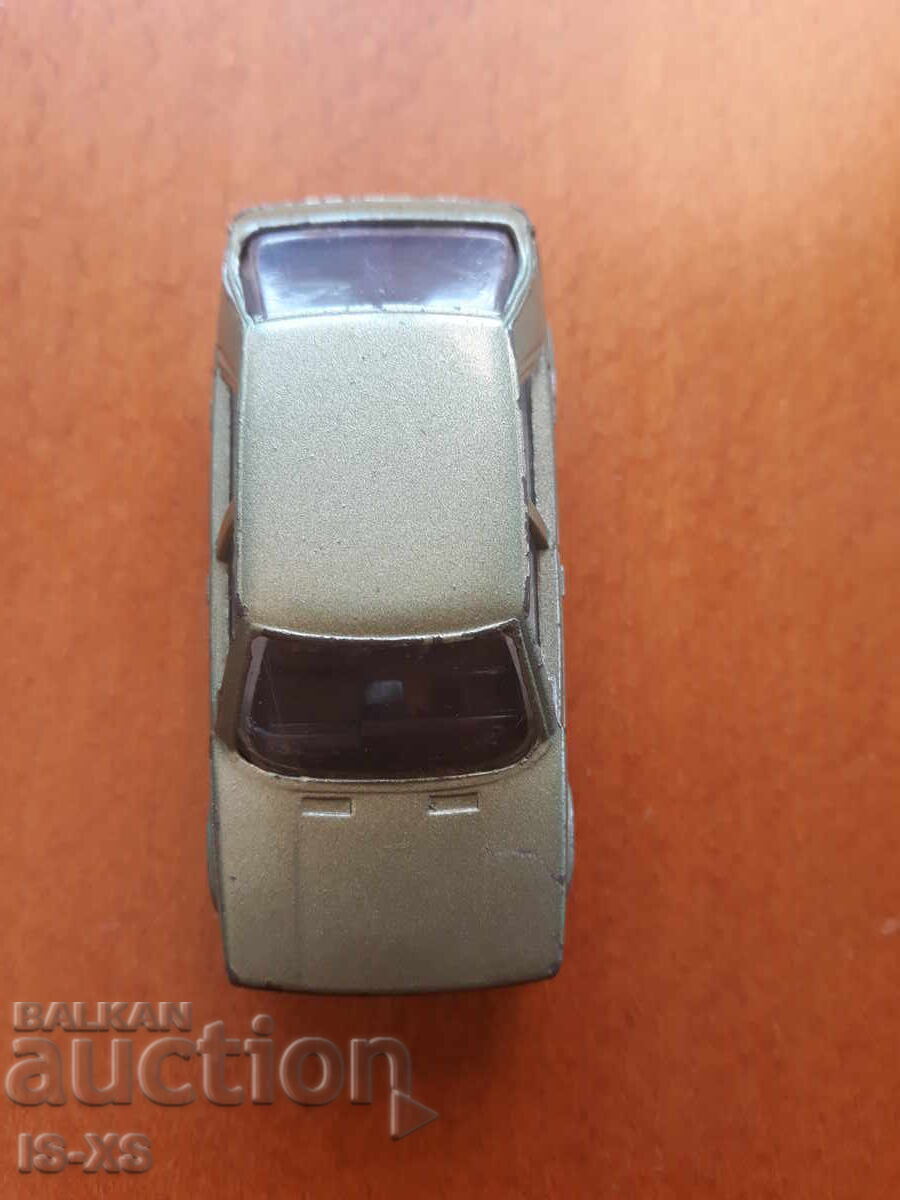 Auction BG MATCHBOX RENAULT 11 Auction BG MATCHBOX RENAULT 11