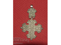 Cruce veche din argint lucrată manual, Pandantiv Răstignire