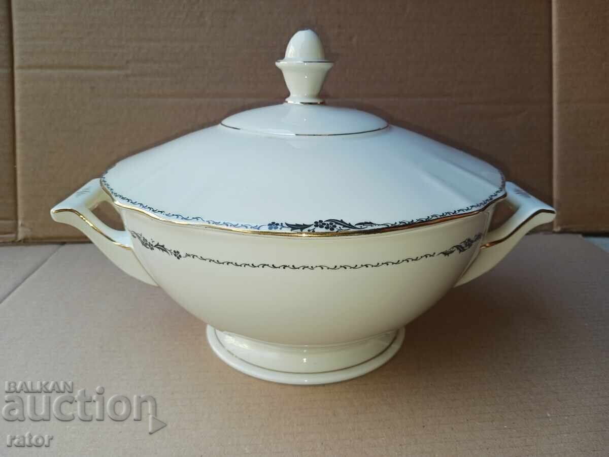 Auction Very beautiful old porcelain soup tureen Koenigszelt - Germany Auction Very beautiful old porcelain soup tureen Koenigszelt - Germany