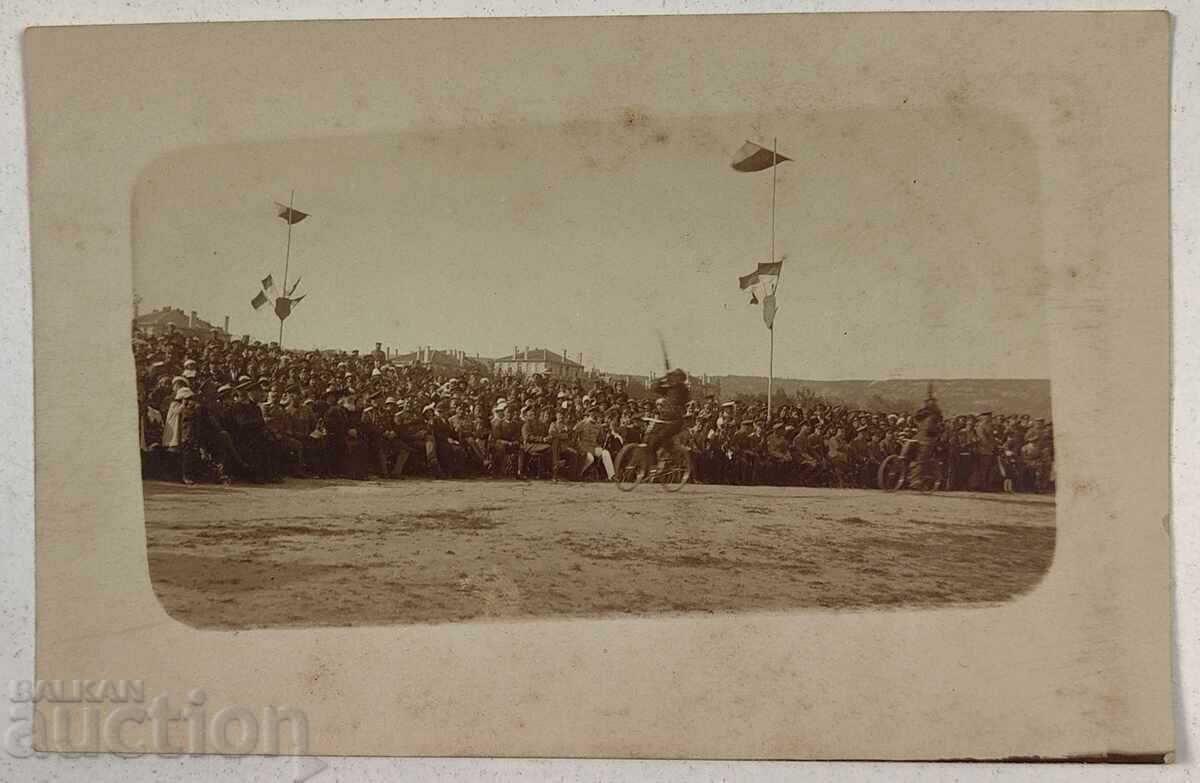 СЪСТЕЗАНИЕ ВЕЛОСИПЕД КОЛЕЛО ВОЕННА СНИМКА СЪСТЕЗАНИЕ ВЕЛОСИПЕД КОЛЕЛО ВОЕННА СНИМКА