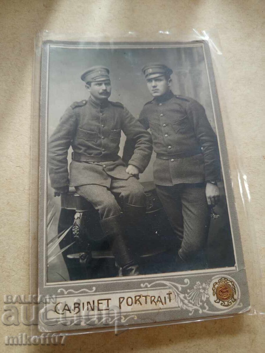 Φωτογραφία από χαρτόνι φωτογραφία πολέμου