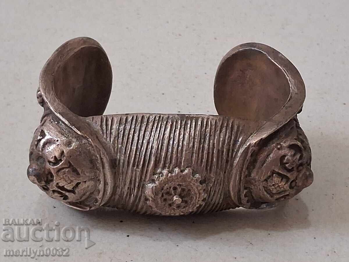 Delivery of Renaissance wedding bracelet, wishbone style, GOLD PLATED jewelry