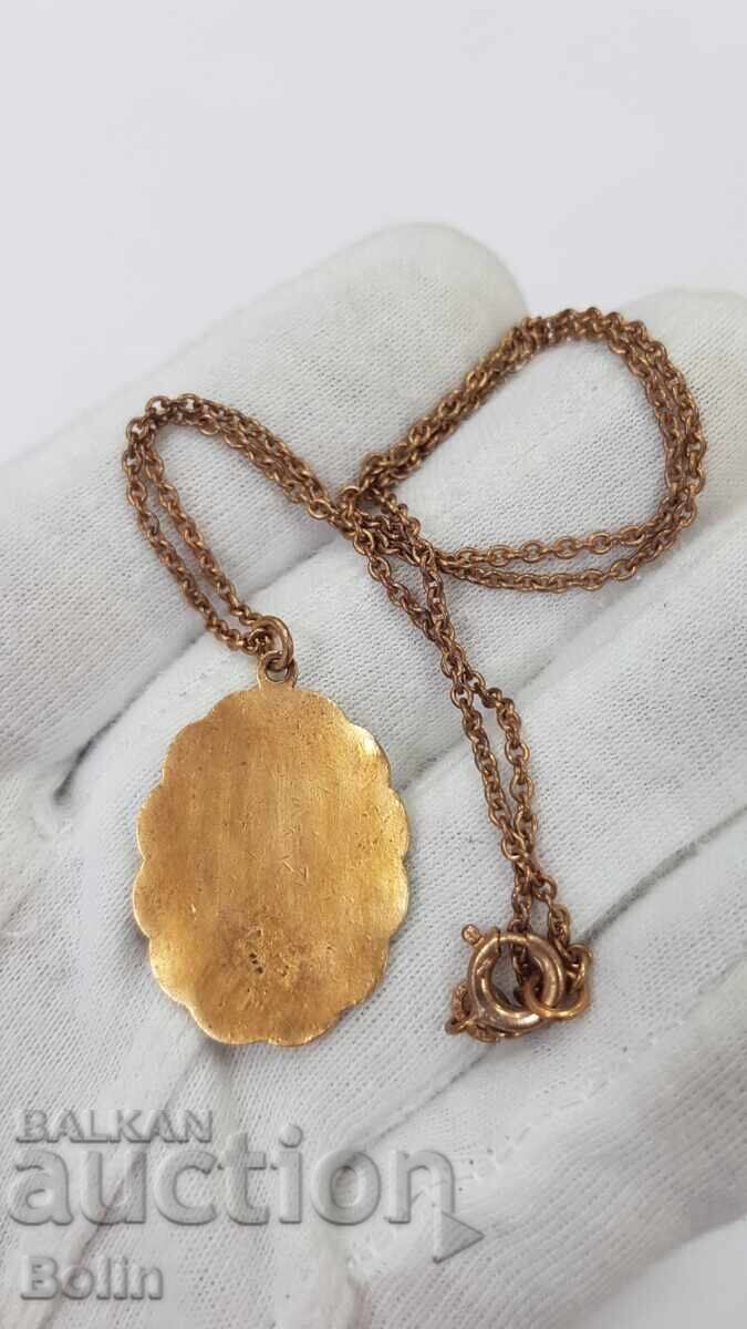 Παράδοση Σπάνιο μενταγιόν με ζωγραφιστό σμάλτο - 19ος αιώνας - Ευρώπη