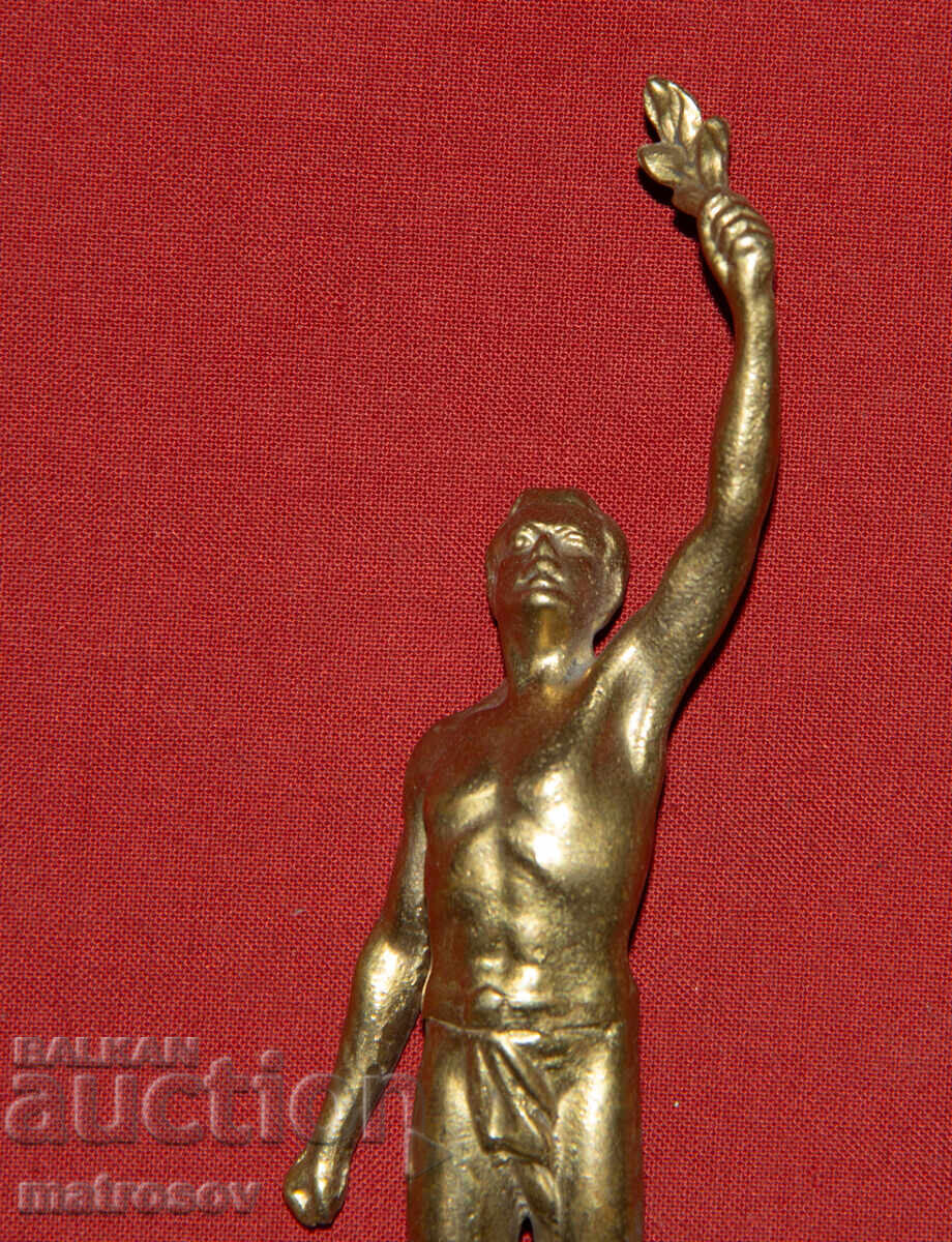 Auction  Brass decorative statue sculpture