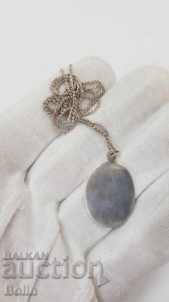 Auction  Beautiful silver pendant with the Virgin Mary, early 20th century