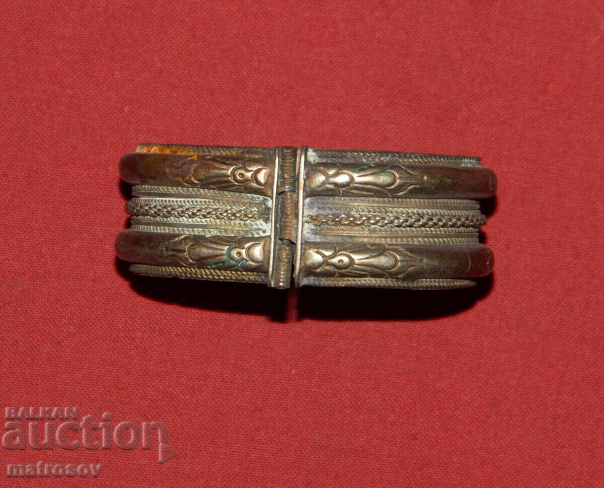 Стара традиционна сребърна гривна накит с цена 170.00 лв. | € 86.92