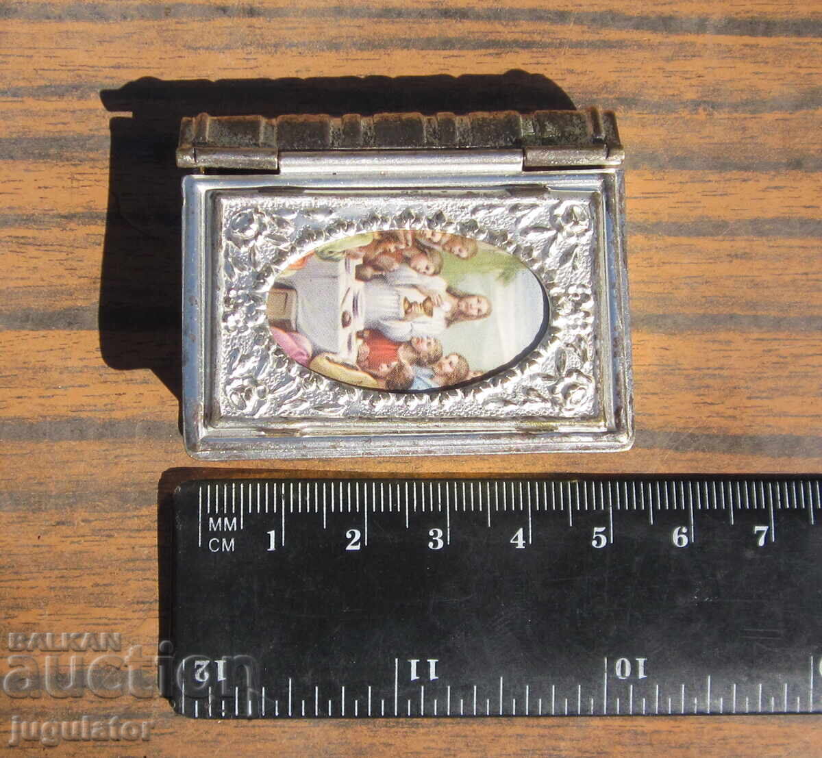 Αρχαίο θρησκευτικό κουτί με τον Ιησού Χριστό και κομποσκοίνι - 7 Αρχαίο θρησκευτικό κουτί με τον Ιησού Χριστό και κομποσκοίνι - 7