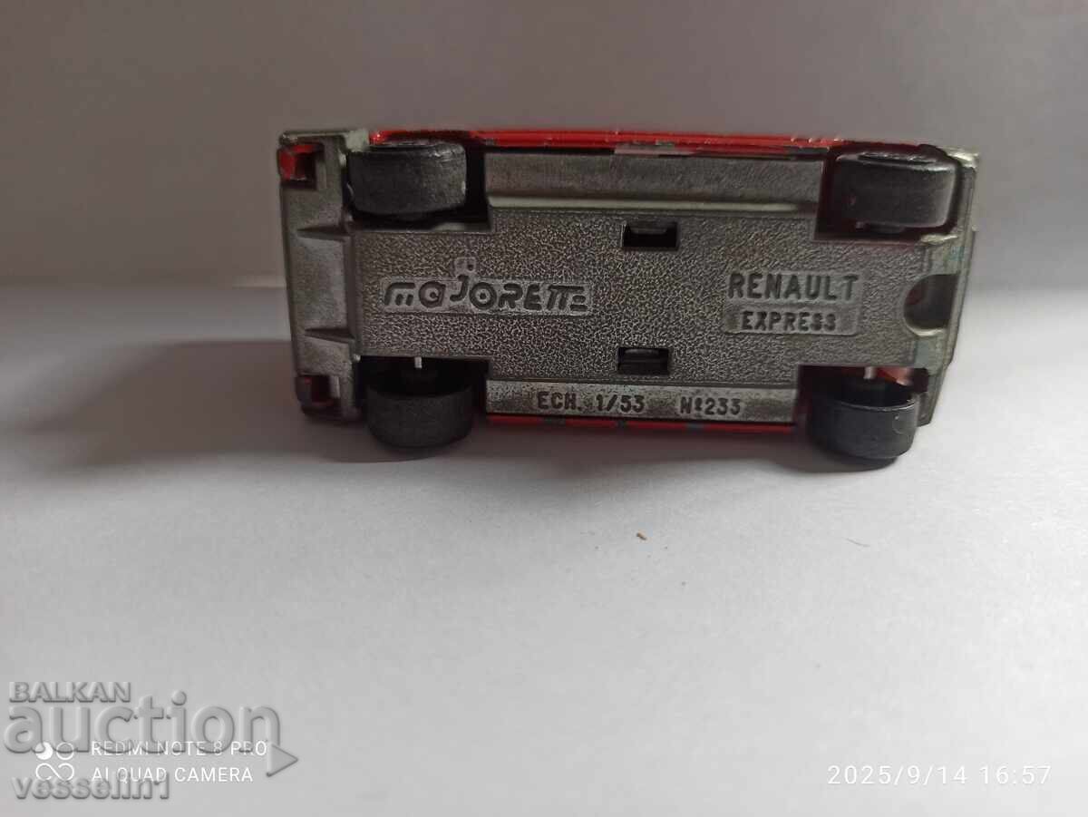 Δημοπρασία Παλιό παιδικό αυτοκινητάκι Renault express majorete 1/53