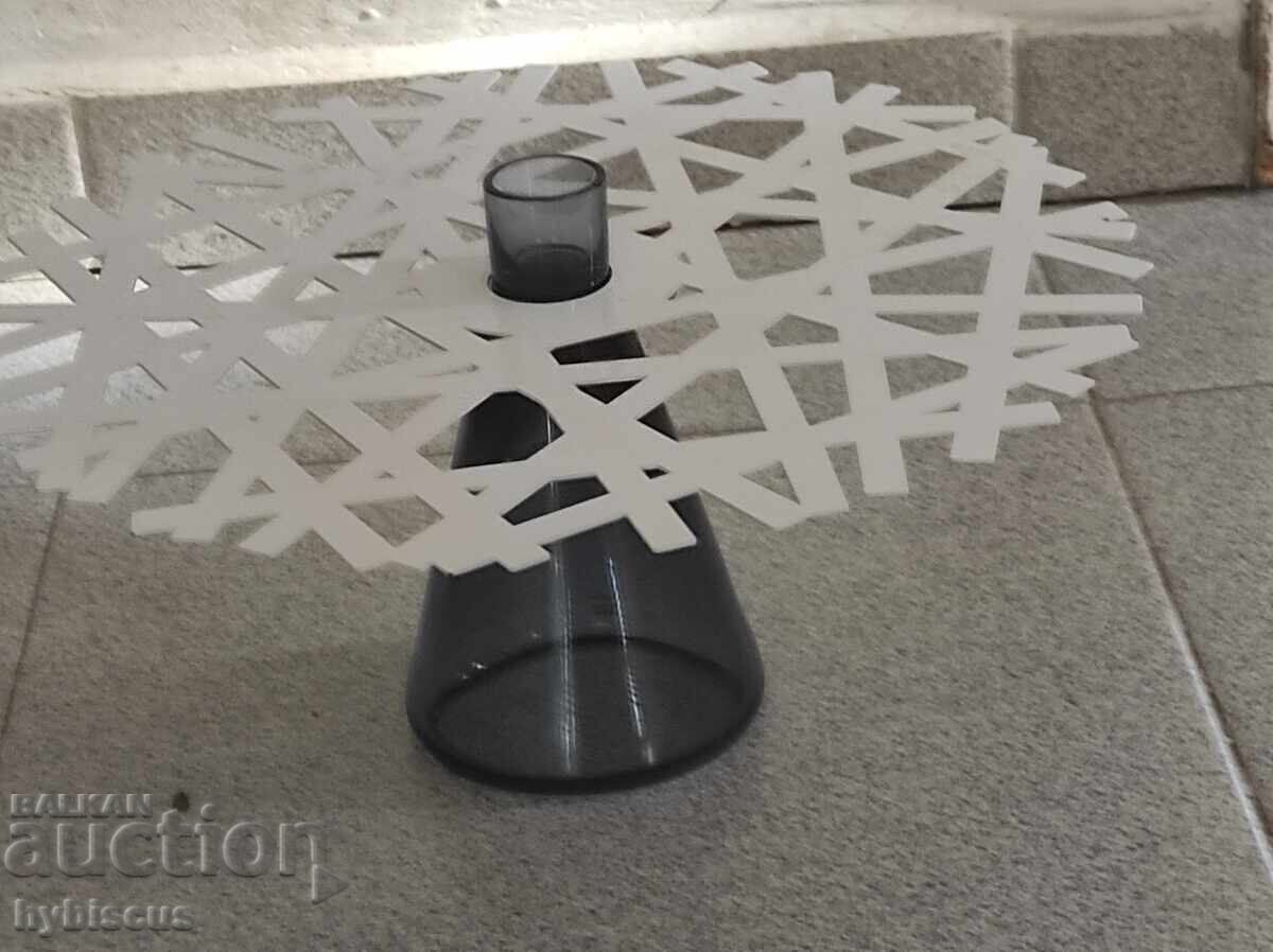 Sfeșnic suedez Kosta Boda Snowflake 2008 cu preț € 5.00 | 9.78 BGN