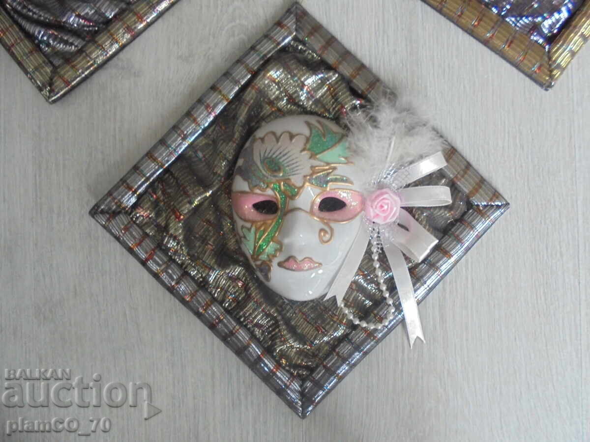 Delivery of №8262 Three Hand-Decorated Wall Masks "Venetian Charm" Delivery of №8262 Three Hand-Decorated Wall Masks "Venetian Charm"