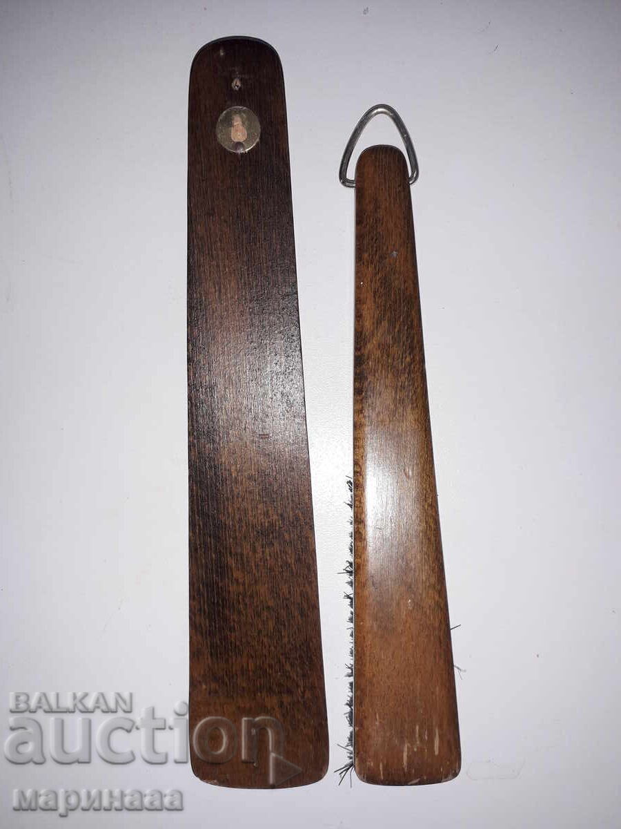 Licitație SET VECHI PENTRU CURĂȚAT MASA