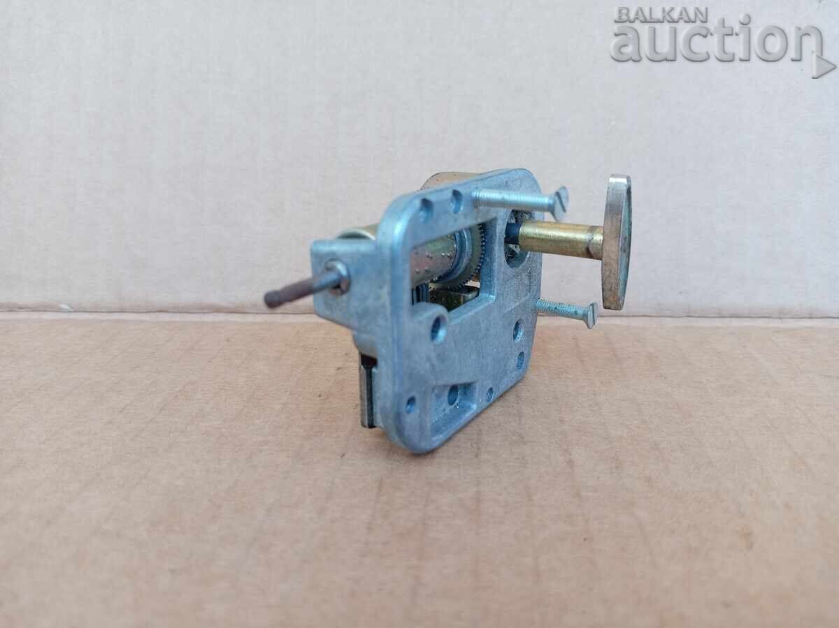 Δημοπρασία Μηχανική λάτερνα με μελωδία Mozart & Brahms Lullabies