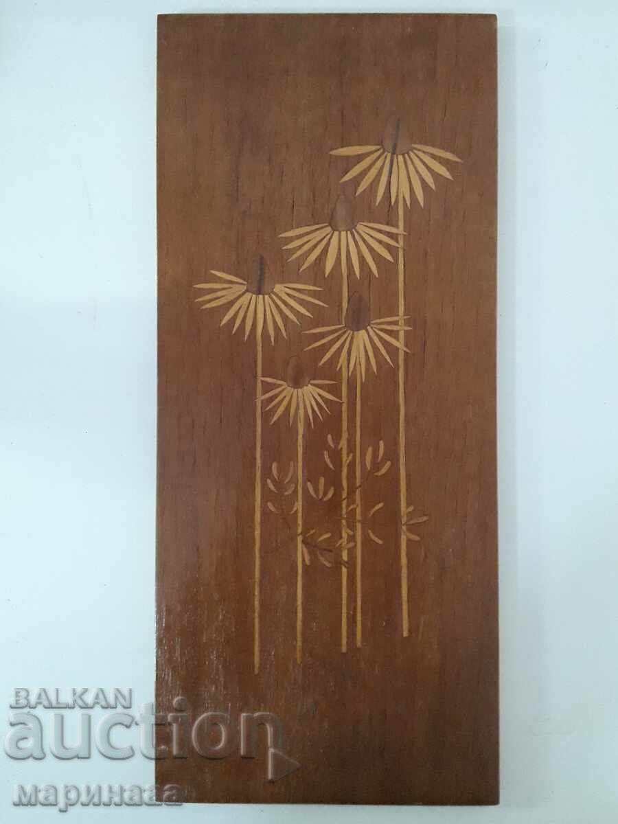 PANOU VECHI. INTARSIE