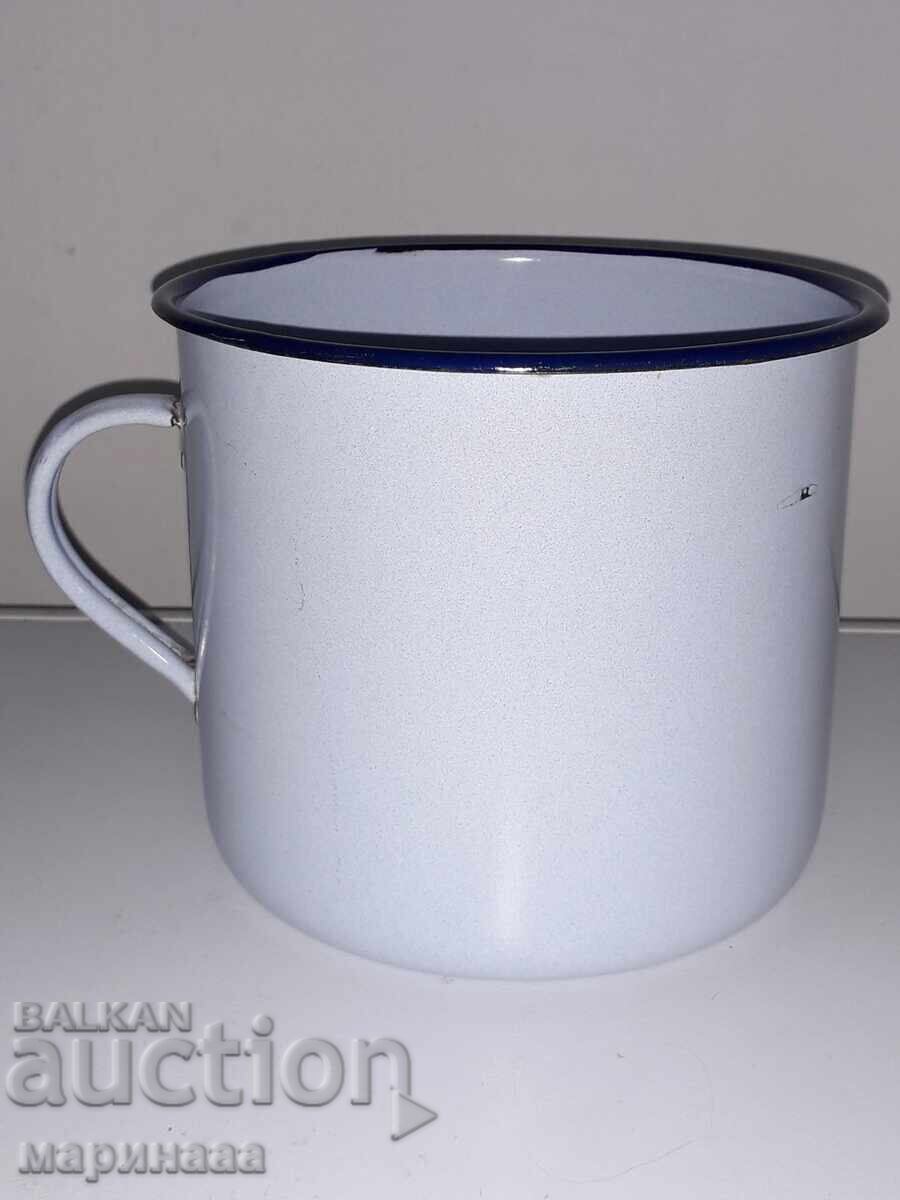 Licitație CANĂ MARE EMAILATĂ. ''OBORIȘTE 74 G'' Licitație CANĂ MARE EMAILATĂ. ''OBORIȘTE 74 G''