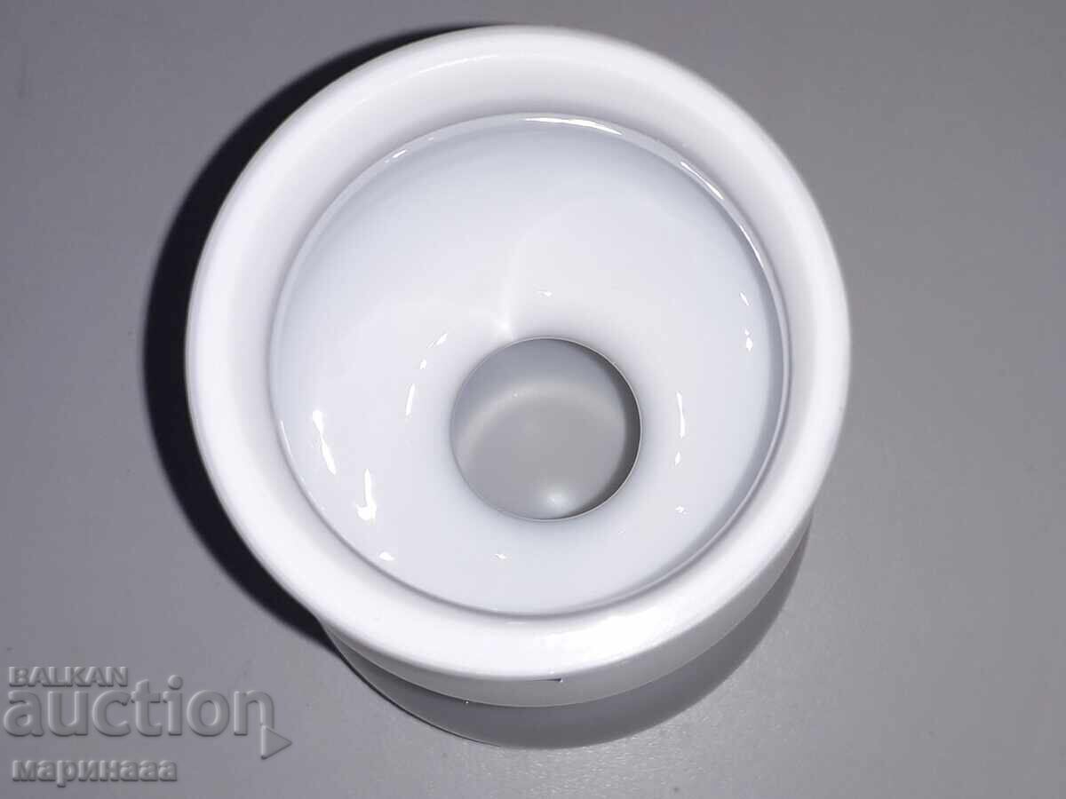 Auction VASE. WHITE GLASS. NRB Auction VASE. WHITE GLASS. NRB