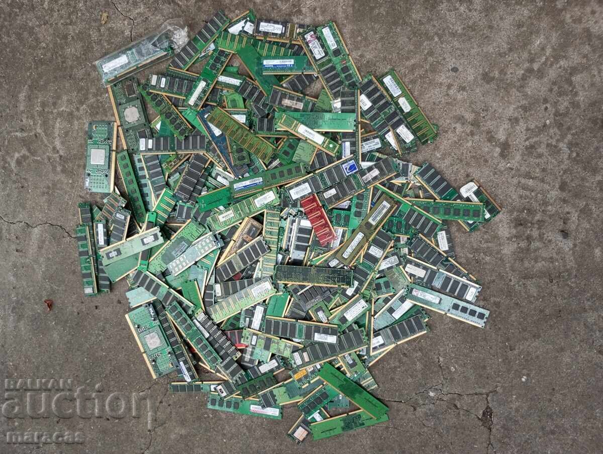 Deșeuri electronice cu preț 450.00 BGN | € 230.08 Deșeuri electronice cu preț 450.00 BGN | € 230.08