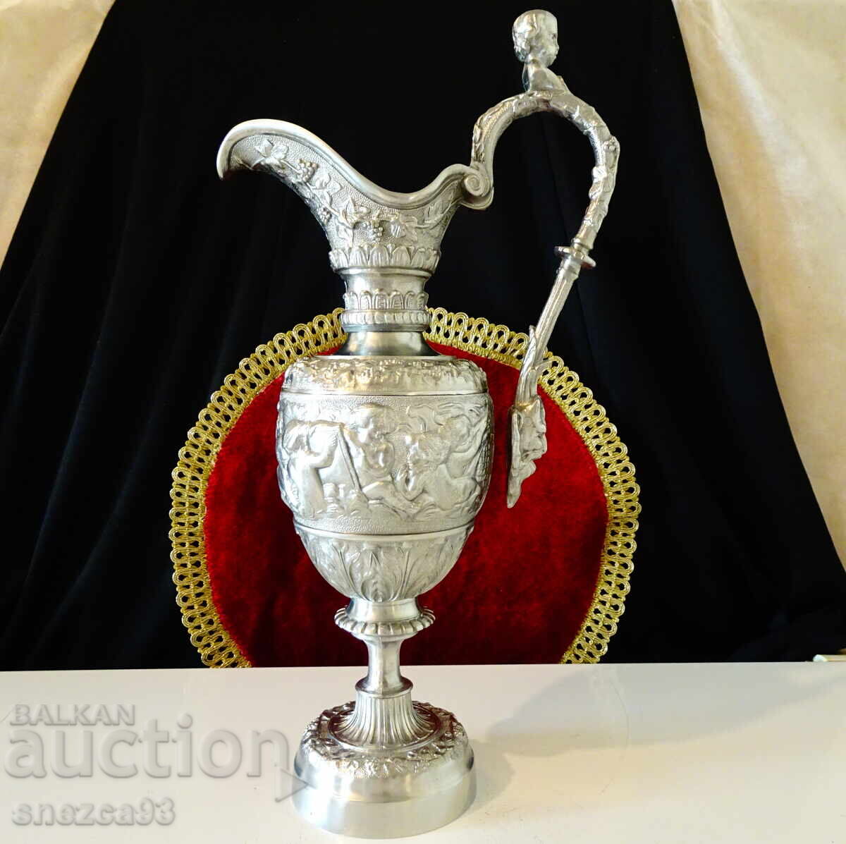Divine pewter vase, jug, Angels, Lion, vines, baroque, 1.5 kg